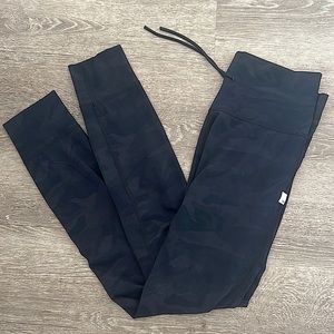 Vuori Camo Leggings